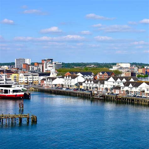 The 8 best things to do in Southampton .